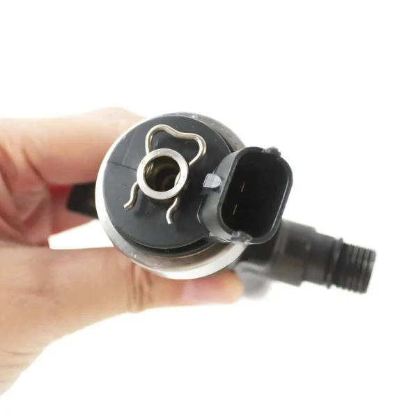 Bosch Diesel Fuel Injector View 4 Single Bosch diesel fuel injector view 4
