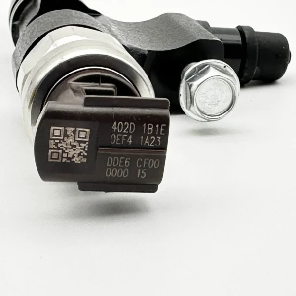 095000-6923 Denso diesel fuel injector for 23670-E0230 HINO J08E J05E Engines